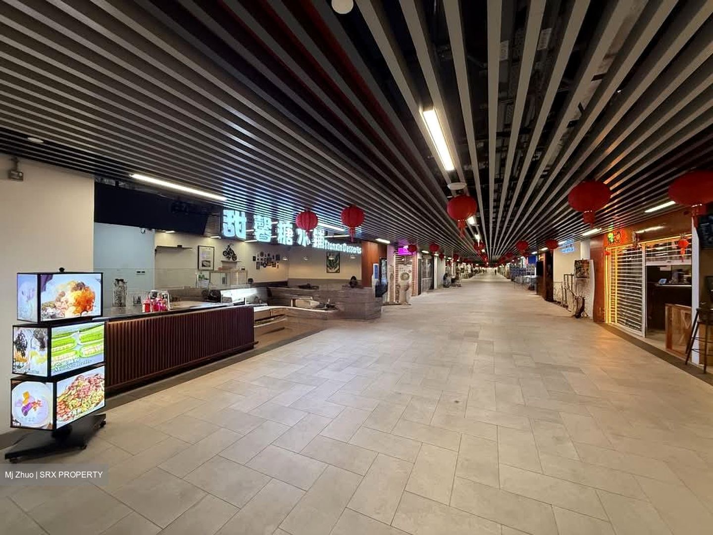 Club Street (D1), Retail #540173091